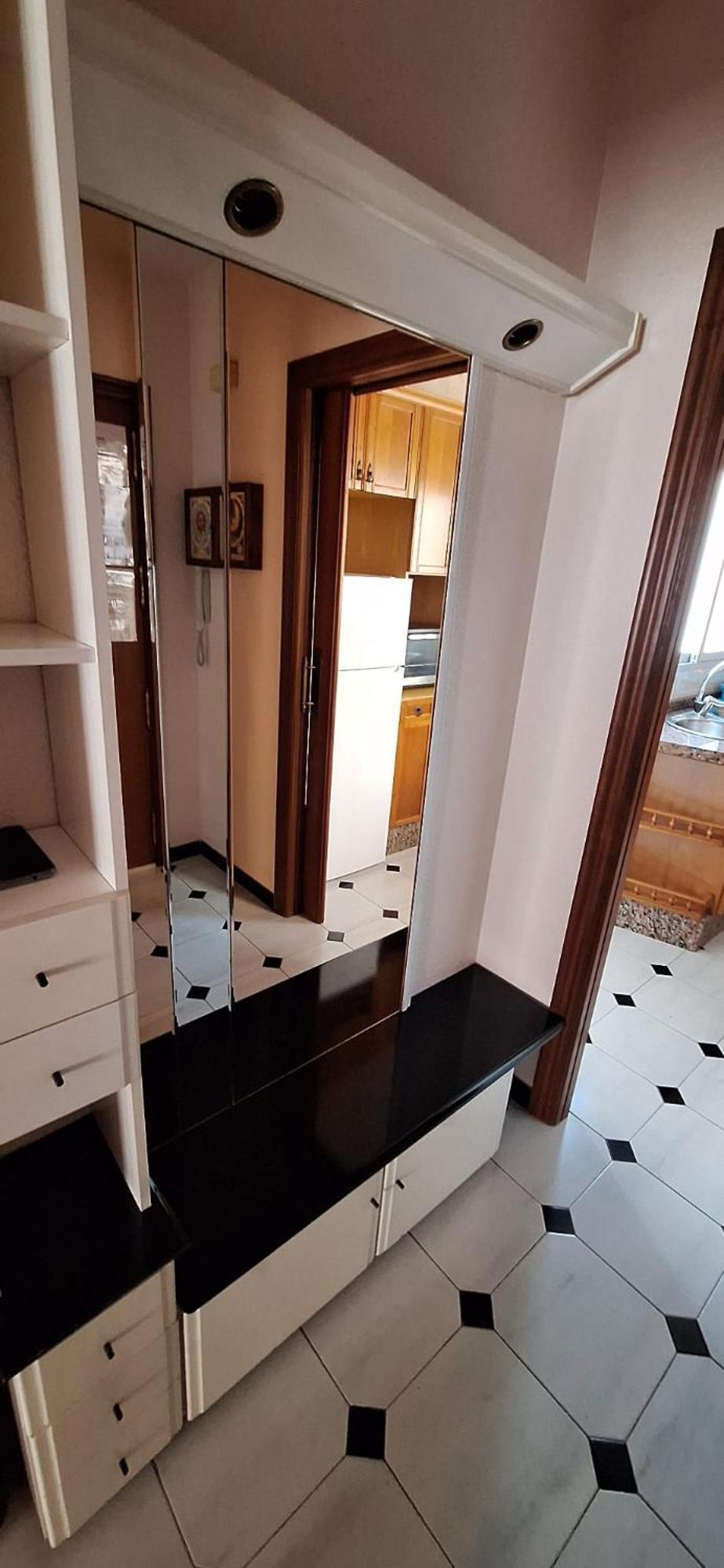 Apartamentos Casa May 1- Centro Benidorm-Solo Mayores De 30 Anos Y Familias المظهر الخارجي الصورة