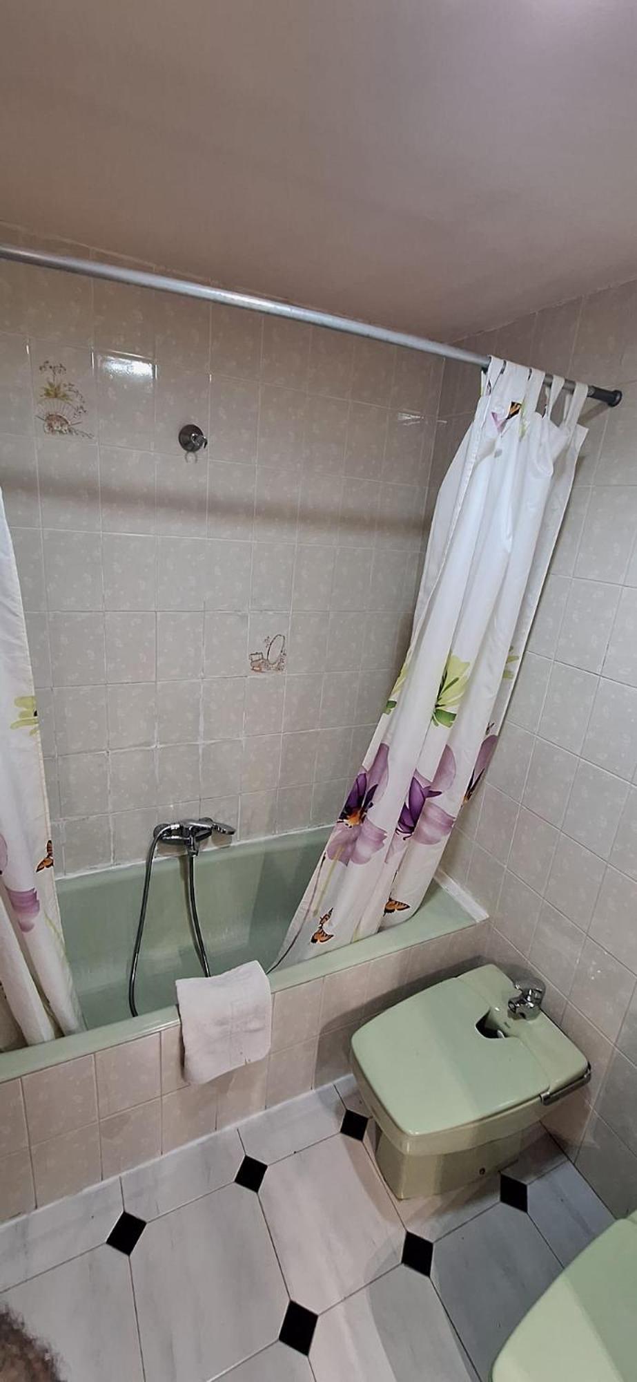 Apartamentos Casa May 1- Centro Benidorm-Solo Mayores De 30 Anos Y Familias المظهر الخارجي الصورة
