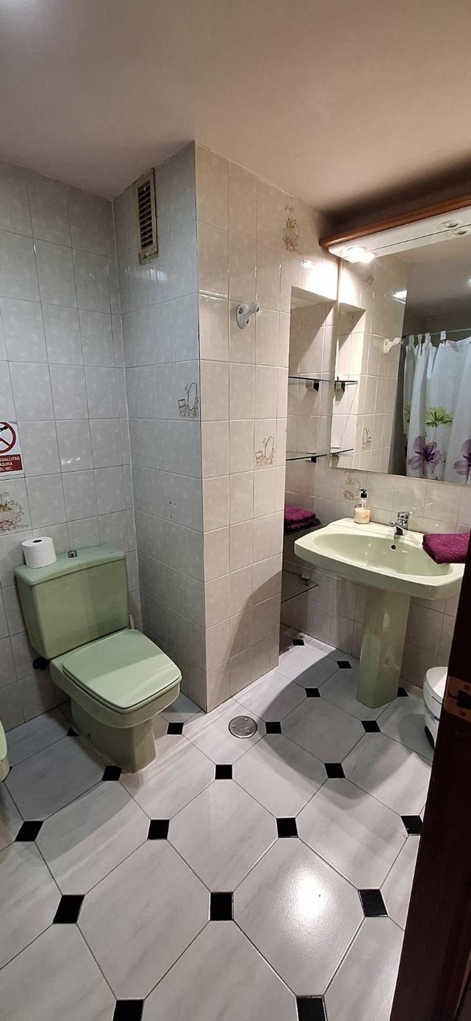 Apartamentos Casa May 1- Centro Benidorm-Solo Mayores De 30 Anos Y Familias المظهر الخارجي الصورة