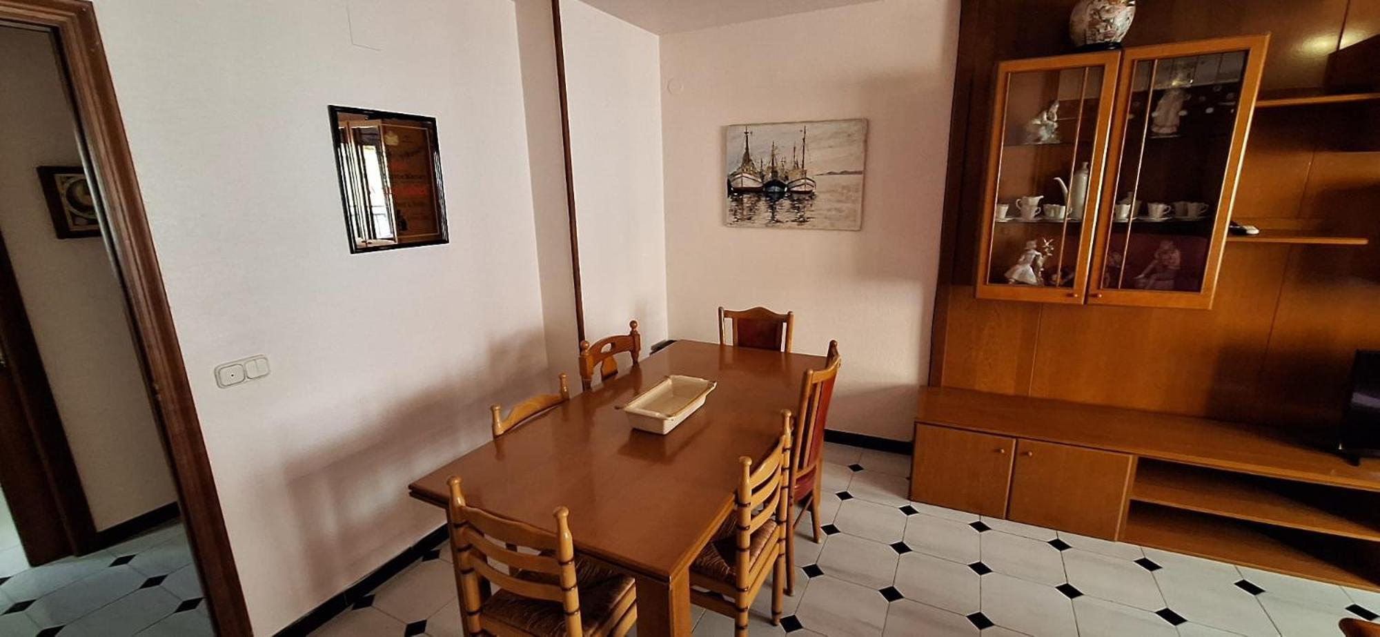 Apartamentos Casa May 1- Centro Benidorm-Solo Mayores De 30 Anos Y Familias المظهر الخارجي الصورة