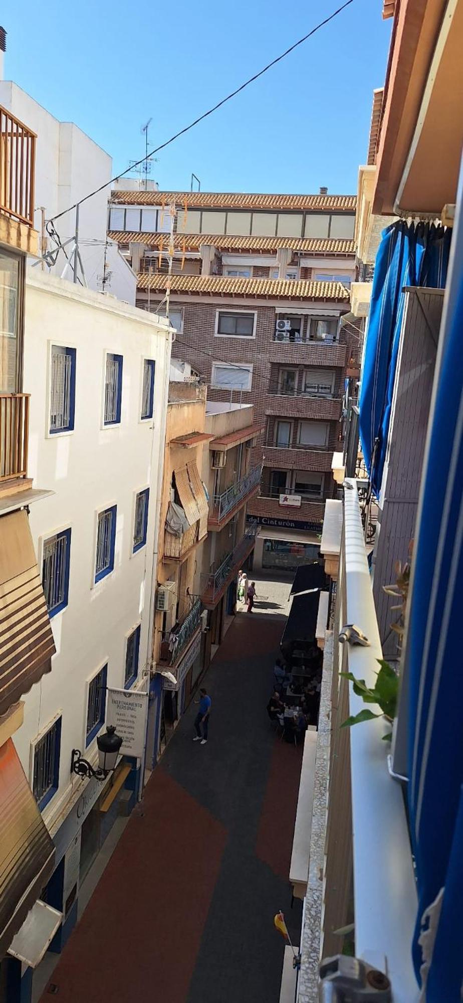 Apartamentos Casa May 1- Centro Benidorm-Solo Mayores De 30 Anos Y Familias المظهر الخارجي الصورة